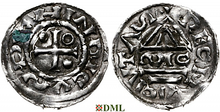 Денарий, Германия, Бавария, Heinrich II (955-995), м.д. Regensburg, монетарий ∾IC, Hahn 1976, 22g1.